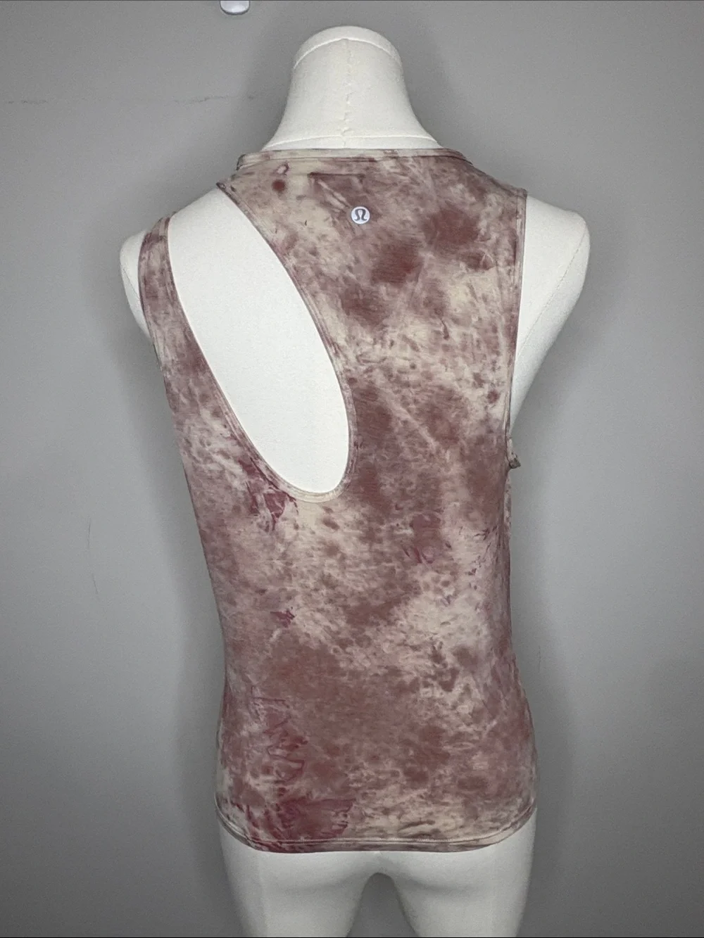Lululemon Shoulder Cut-Out Yoga Tank Top
